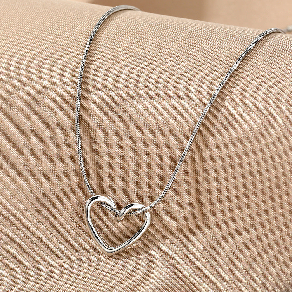 Niche Hollow Heart Necklace For Women - ZENTRION
