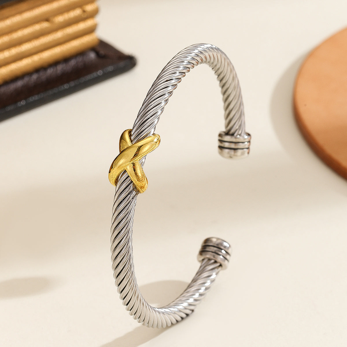 Elegant 8-Character Cross Steel Bracelet - Modern and Trendy Design, Suitable for Both Men and Women, with Zircon Stone Details - ZENTRION